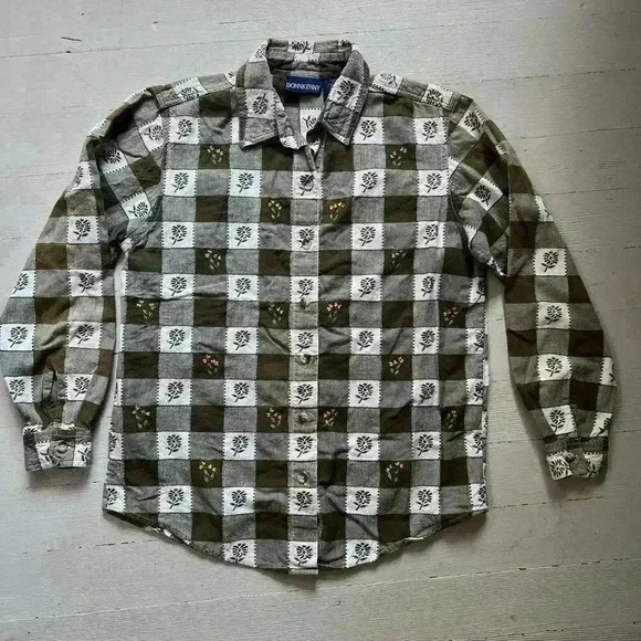 Donnkenny Green & White Checkered Button Up Long Sleeve With Embroidering Size M - Picture 1 of 7